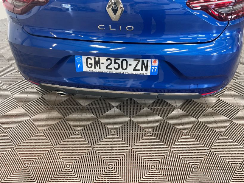 RENAULT CLIO V 2023 - Photo n°1