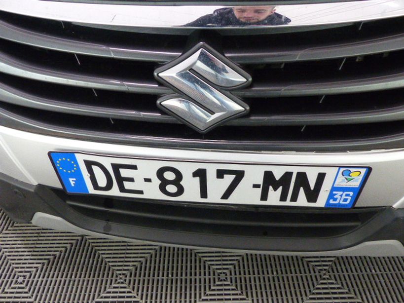 SUZUKI SX4 S CROSS 2014 - Photo n°5