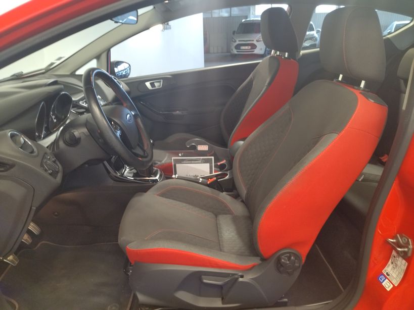 FORD FIESTA 2016 - Photo n°11