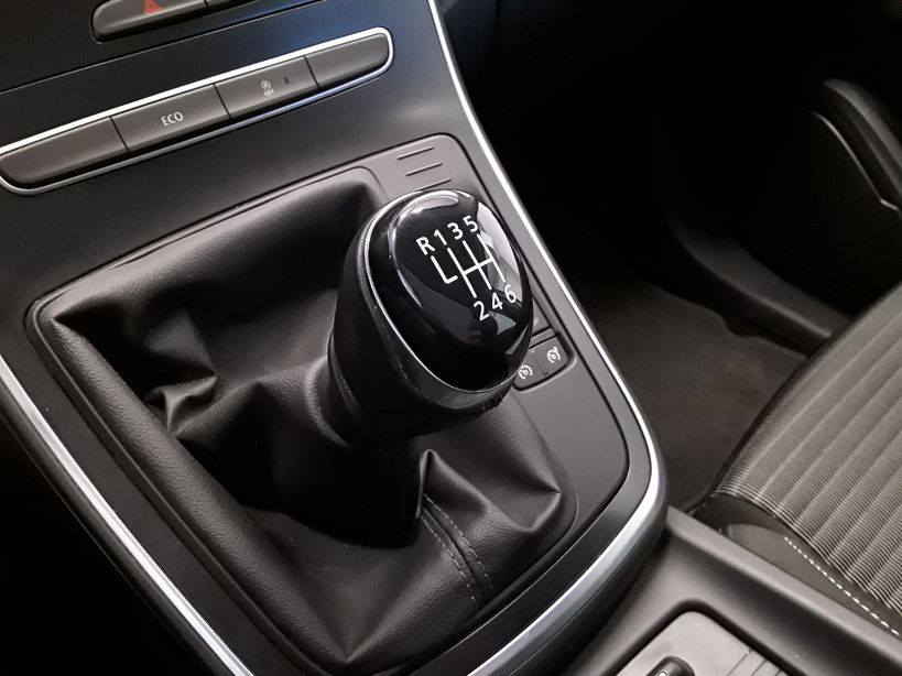 RENAULT GRAND SCENIC IV 2019 - Photo n°23