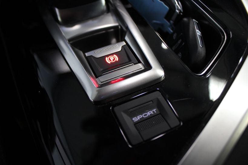 PEUGEOT 5008 BUSINESS 2019 - Photo n°25