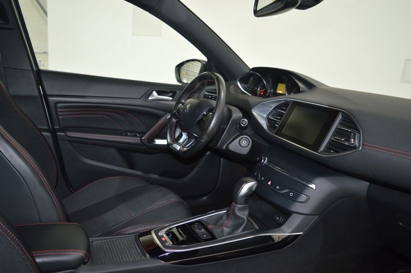 PEUGEOT 308 2015 - Photo n°20