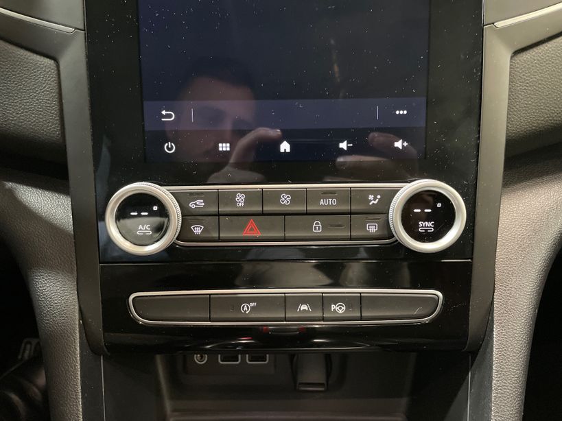 RENAULT MEGANE IV ESTATE 2022 - Photo n°21