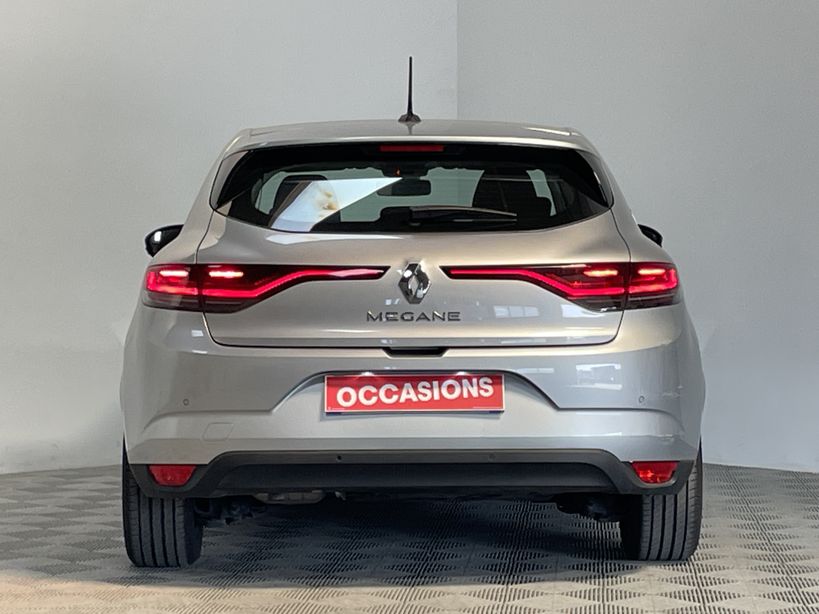RENAULT MEGANE IV BERLINE 2023 - Photo n°6