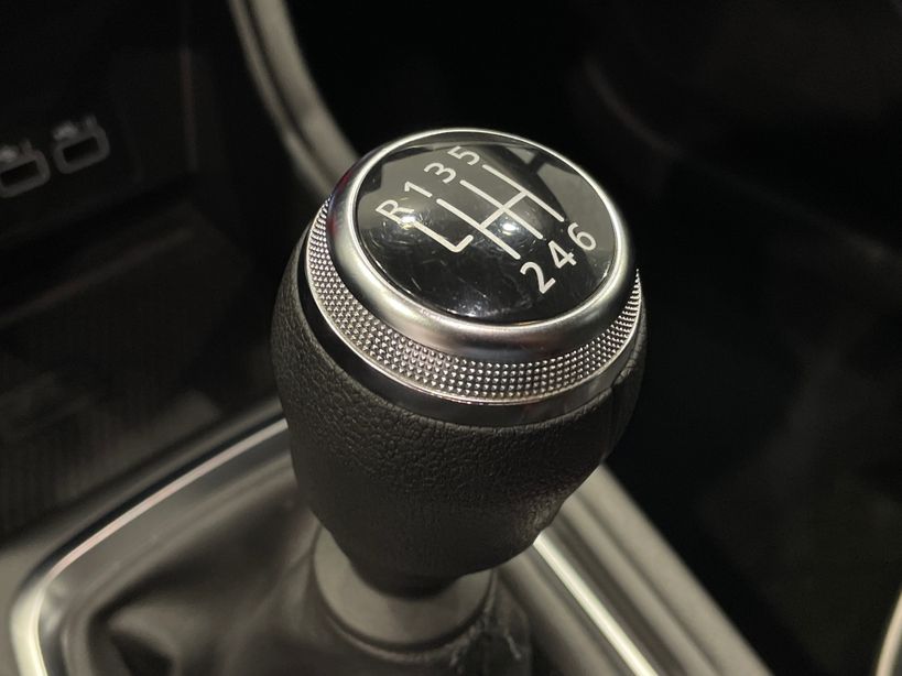 RENAULT CAPTUR 2023 - Photo n°19