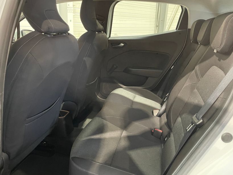 RENAULT CLIO V 2021 - Photo n°12