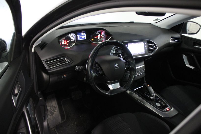 PEUGEOT 308 SW BUSINESS 2018 - Photo n°10