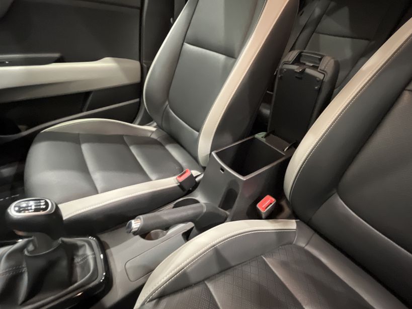 KIA STONIC 2019 - Photo n°21