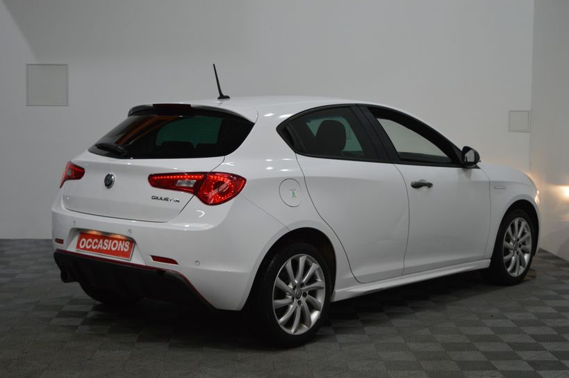 ALFA ROMEO GIULIETTA SERIE 2 2016 - Photo n°4
