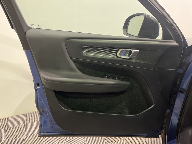 VOLVO XC40 2018 - Photo n°32