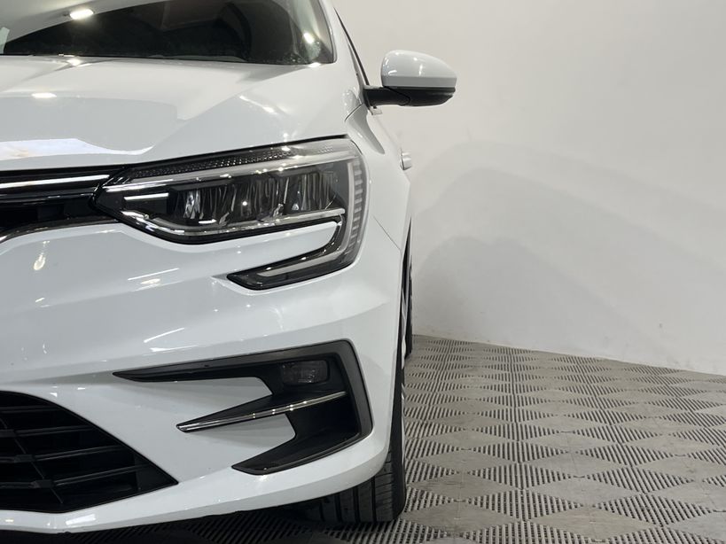 RENAULT MEGANE IV BERLINE 2021 - Photo n°7