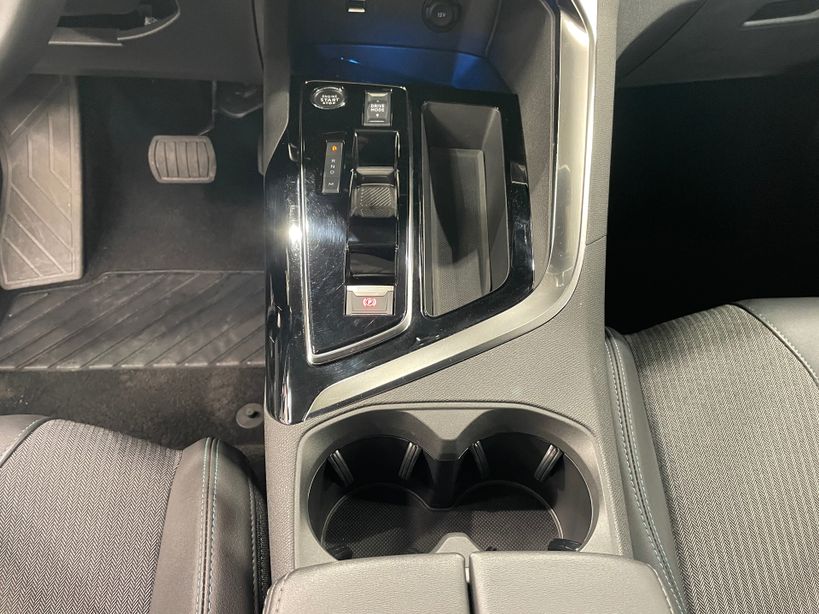 PEUGEOT 5008 2023 - Photo n°25