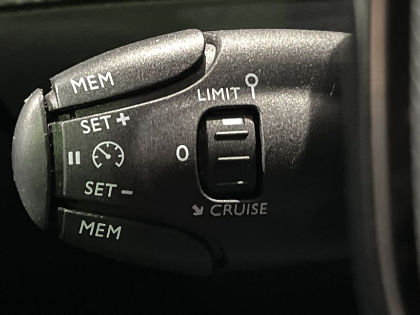 PEUGEOT 208 2021 - Photo n°32