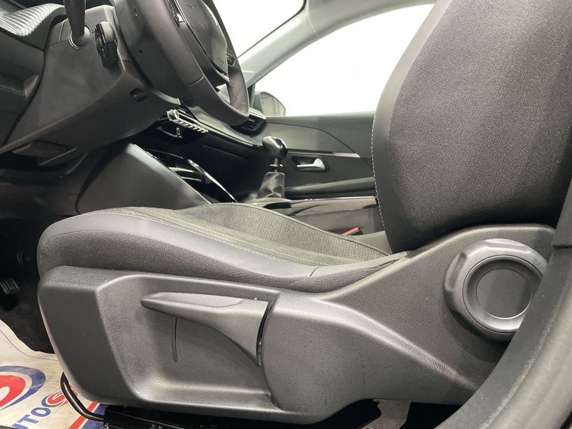 PEUGEOT 208 2024 - Photo n°36