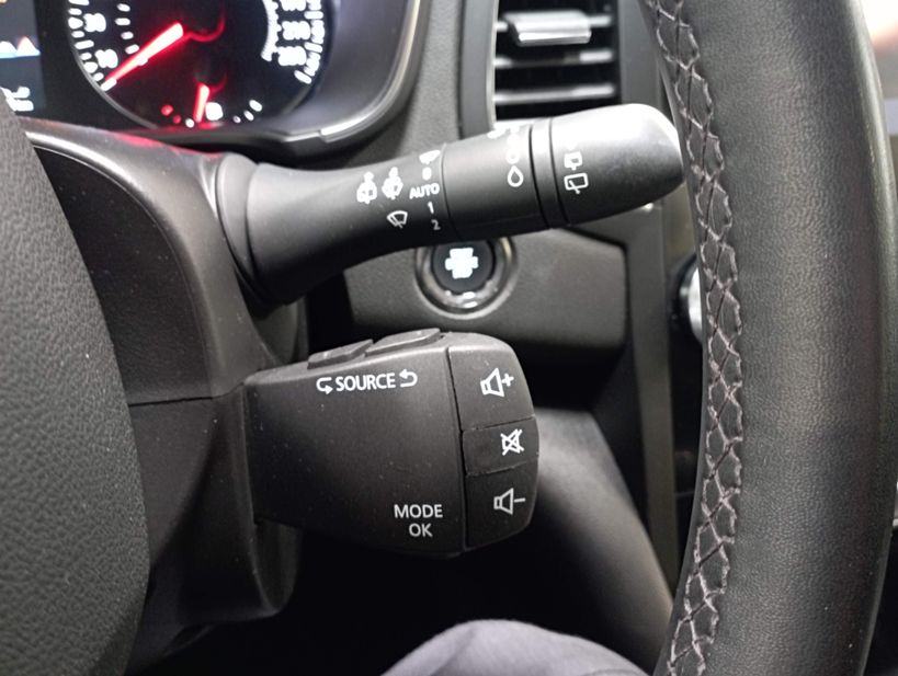 RENAULT MEGANE IV BERLINE 2021 - Photo n°30