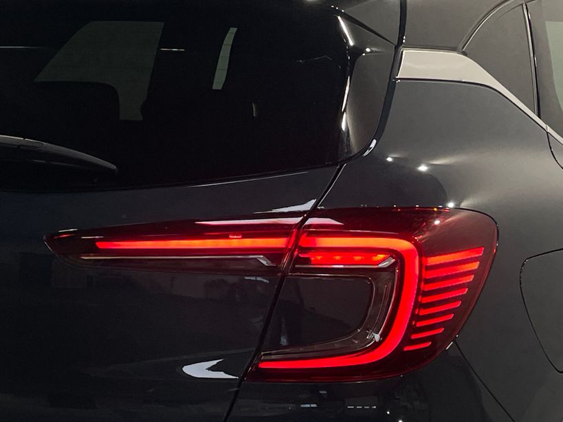 RENAULT CAPTUR 2023 - Photo n°8