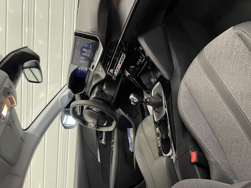 PEUGEOT 208 2024 - Photo n°8