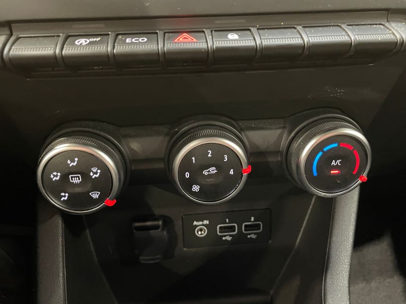 RENAULT CLIO V 2022 - Photo n°24