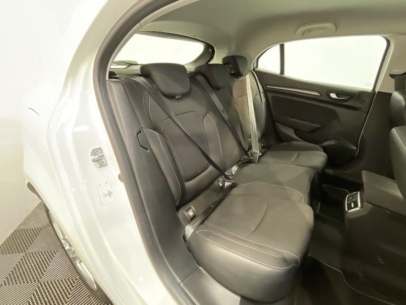 RENAULT MEGANE IV BERLINE 2021 - Photo n°39