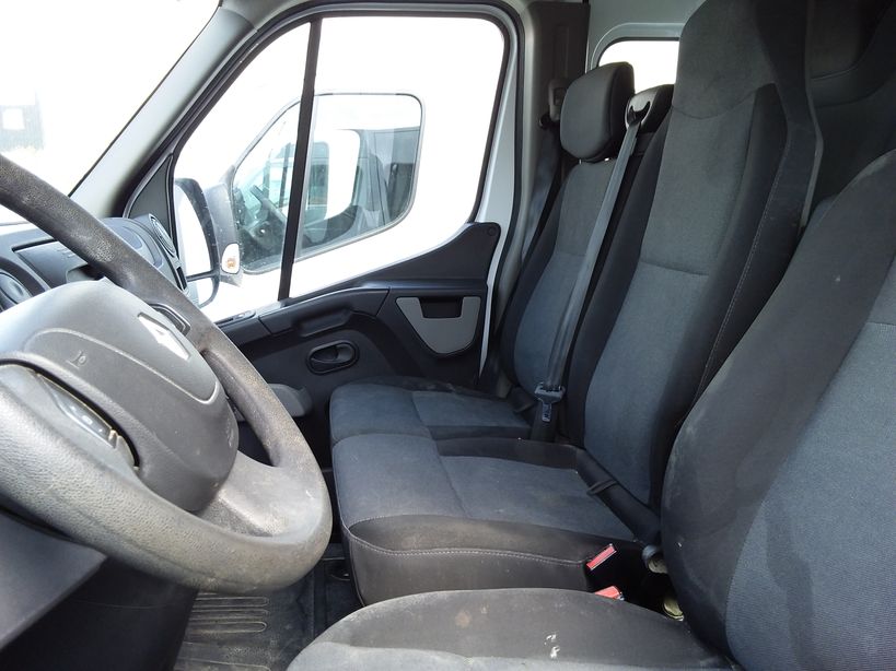 RENAULT MASTER FOURGON 2018 - Photo n°9