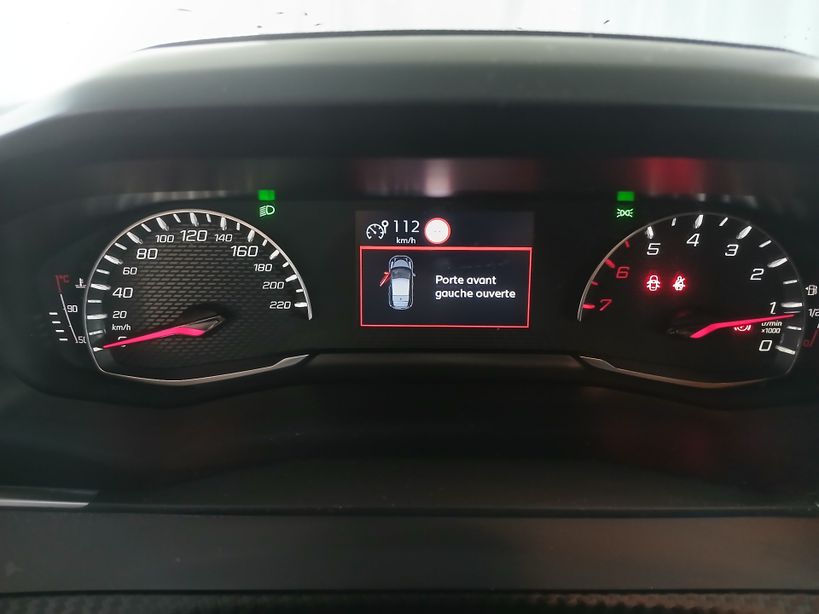 PEUGEOT 208 2023 - Photo n°1