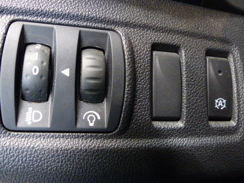 RENAULT CLIO IV BUSINESS 2018 - Photo n°16