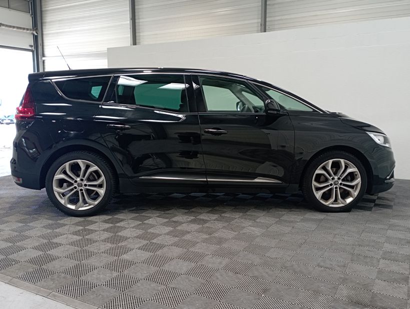 RENAULT GRAND SCENIC IV 2019 - Photo n°9