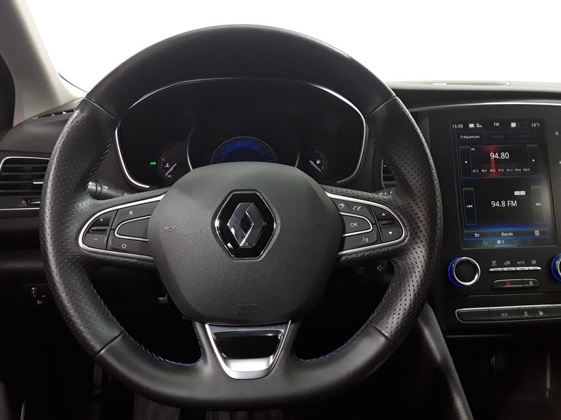 RENAULT MEGANE IV BERLINE 2018 - Photo n°14