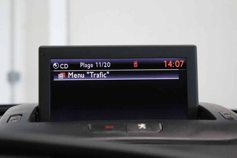 PEUGEOT 3008 2011 - Photo n°16