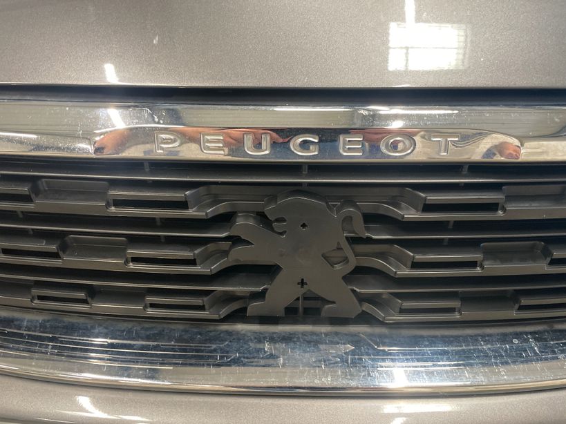 PEUGEOT 308 2018 - Photo n°3