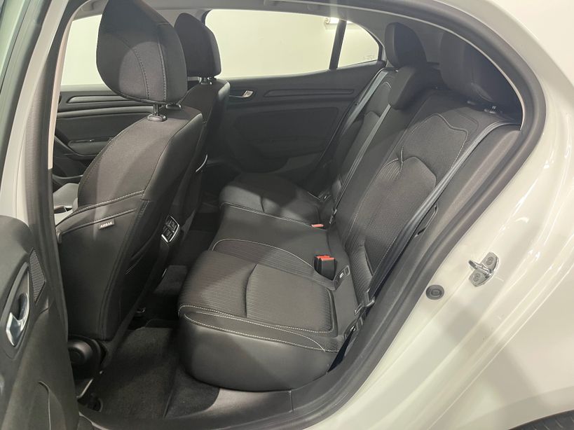 RENAULT MEGANE IV BERLINE BUSINESS 2020 - Photo n°31