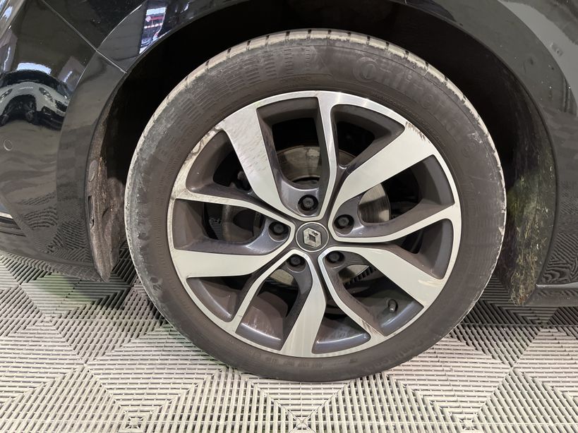 RENAULT MEGANE IV ESTATE 2017 - Photo n°23