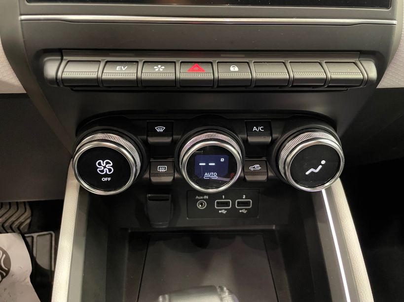 RENAULT CLIO V 2023 - Photo n°28