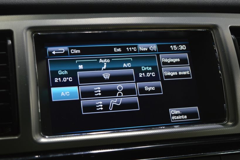 JAGUAR XF 2014 - Photo n°16