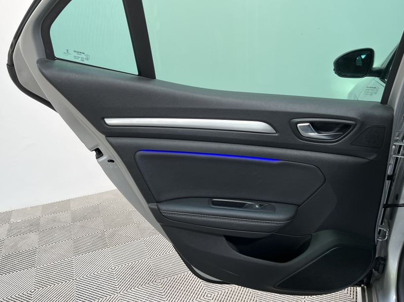 RENAULT MEGANE IV BERLINE BUSINESS 2021 - Photo n°36