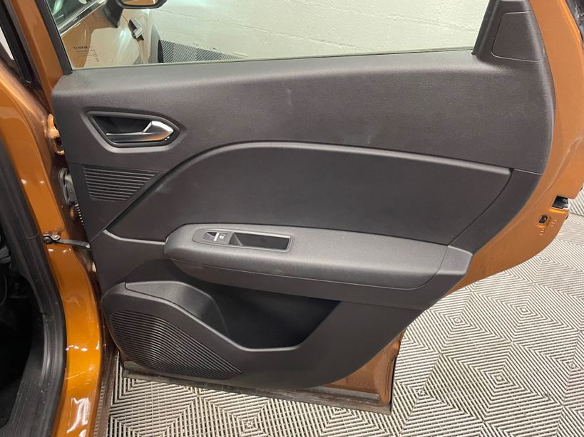 RENAULT CAPTUR 2022 - Photo n°33