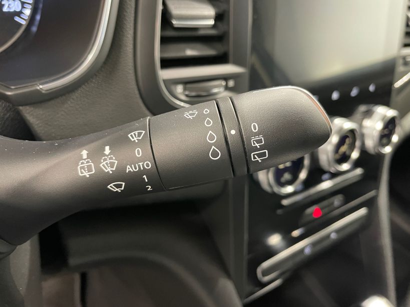 RENAULT MEGANE IV BERLINE 2022 - Photo n°14