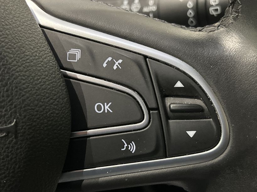 RENAULT MEGANE IV ESTATE 2017 - Photo n°28
