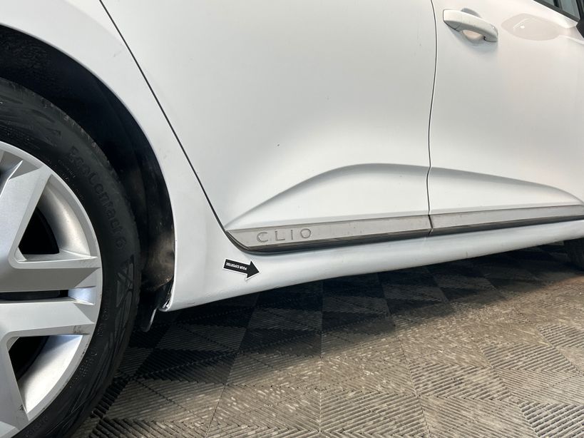 RENAULT CLIO V 2020 - Photo n°2