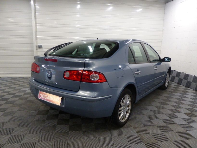 RENAULT LAGUNA 2005 - Photo n°4