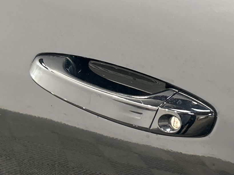 PEUGEOT 308 2023 - Photo n°3