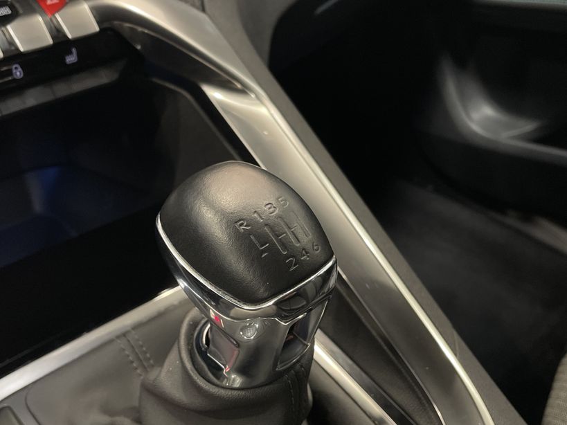 PEUGEOT 3008 2023 - Photo n°21