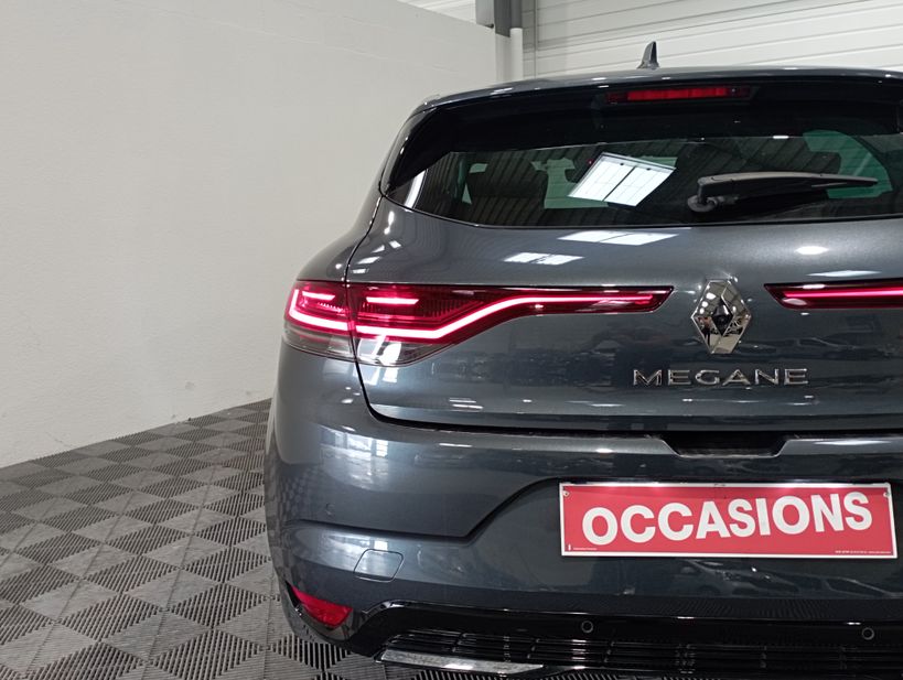 RENAULT MEGANE IV BERLINE 2021 - Photo n°10