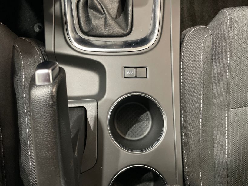 RENAULT MEGANE IV BERLINE 2022 - Photo n°21