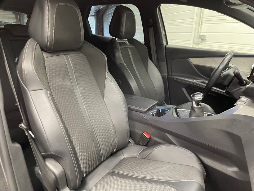 PEUGEOT 3008 2023 - Photo n°11
