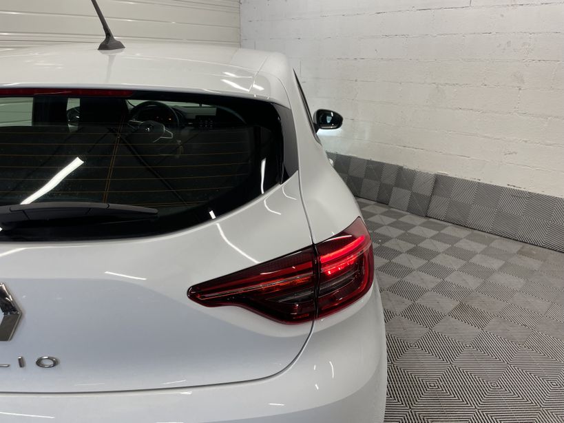 RENAULT CLIO V 2021 - Photo n°34
