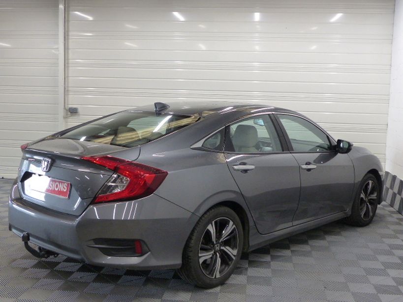 HONDA CIVIC 4 PORTES 2017 2017 - Photo n°4