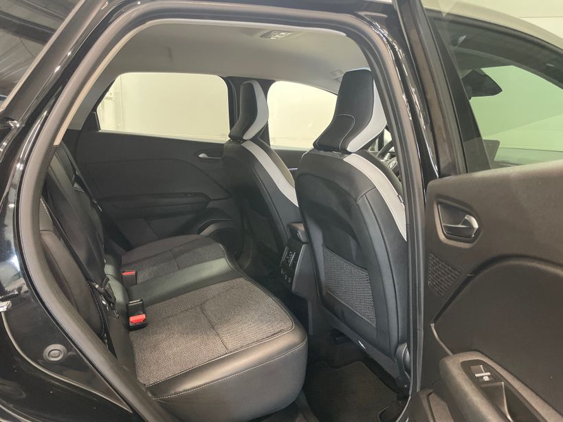RENAULT CAPTUR 2022 - Photo n°8