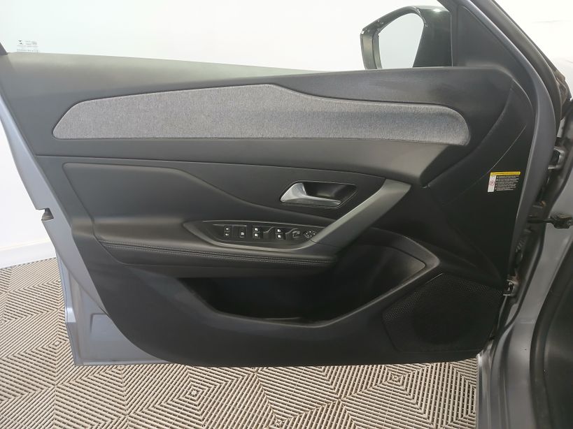 PEUGEOT 308 2022 - Photo n°9