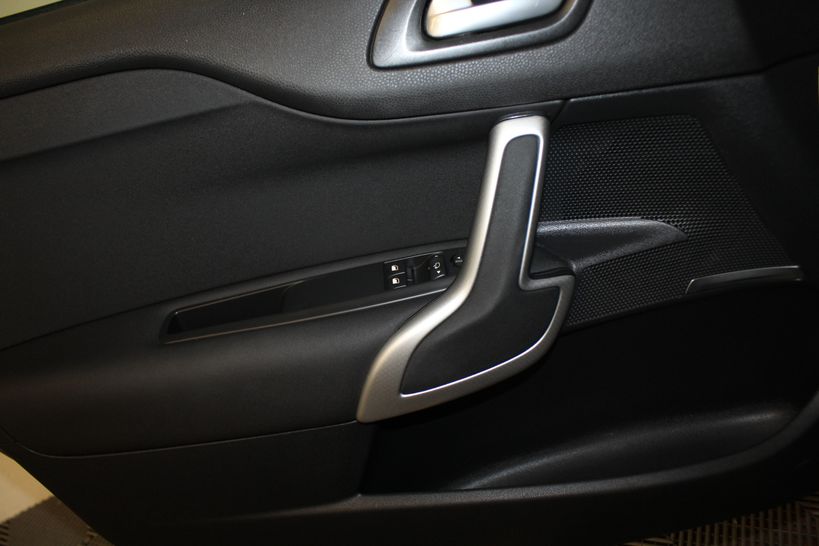 DS DS4 2017 - Photo n°19